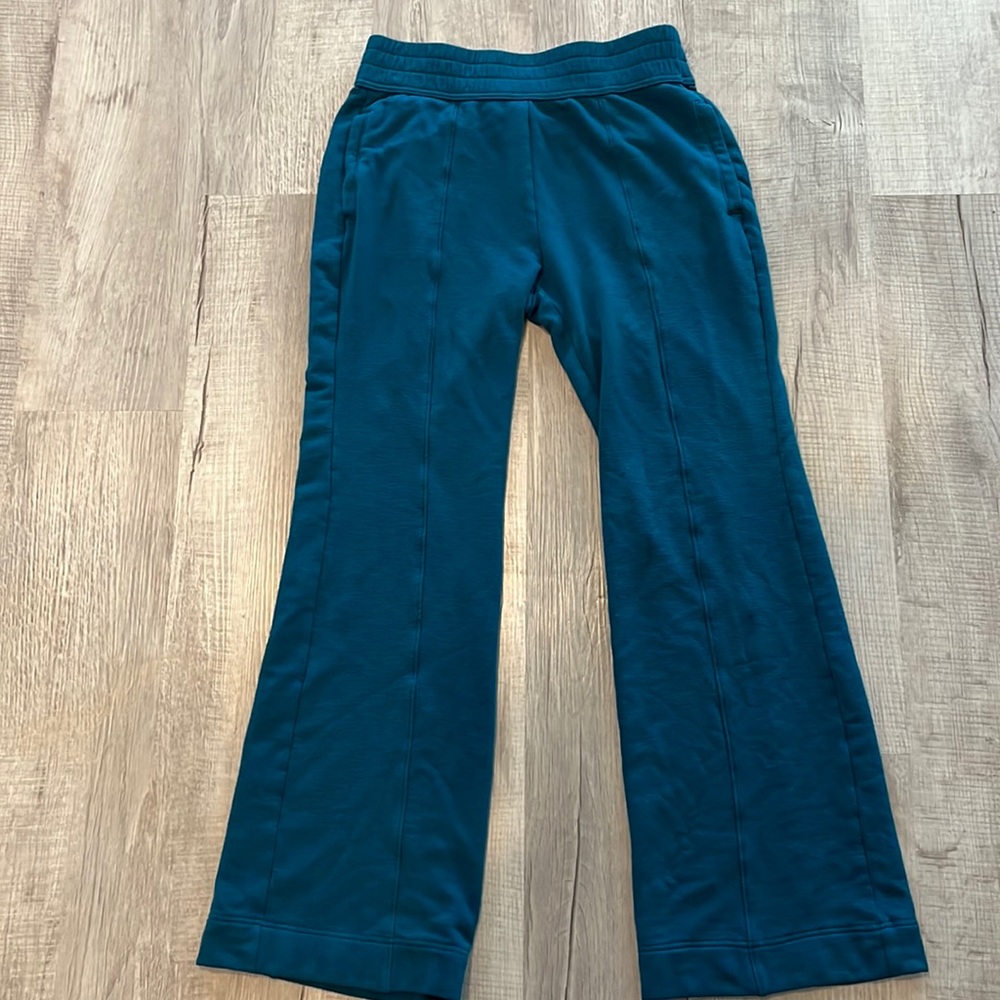 Fabletics Flare Leg Turquoise pant Size M